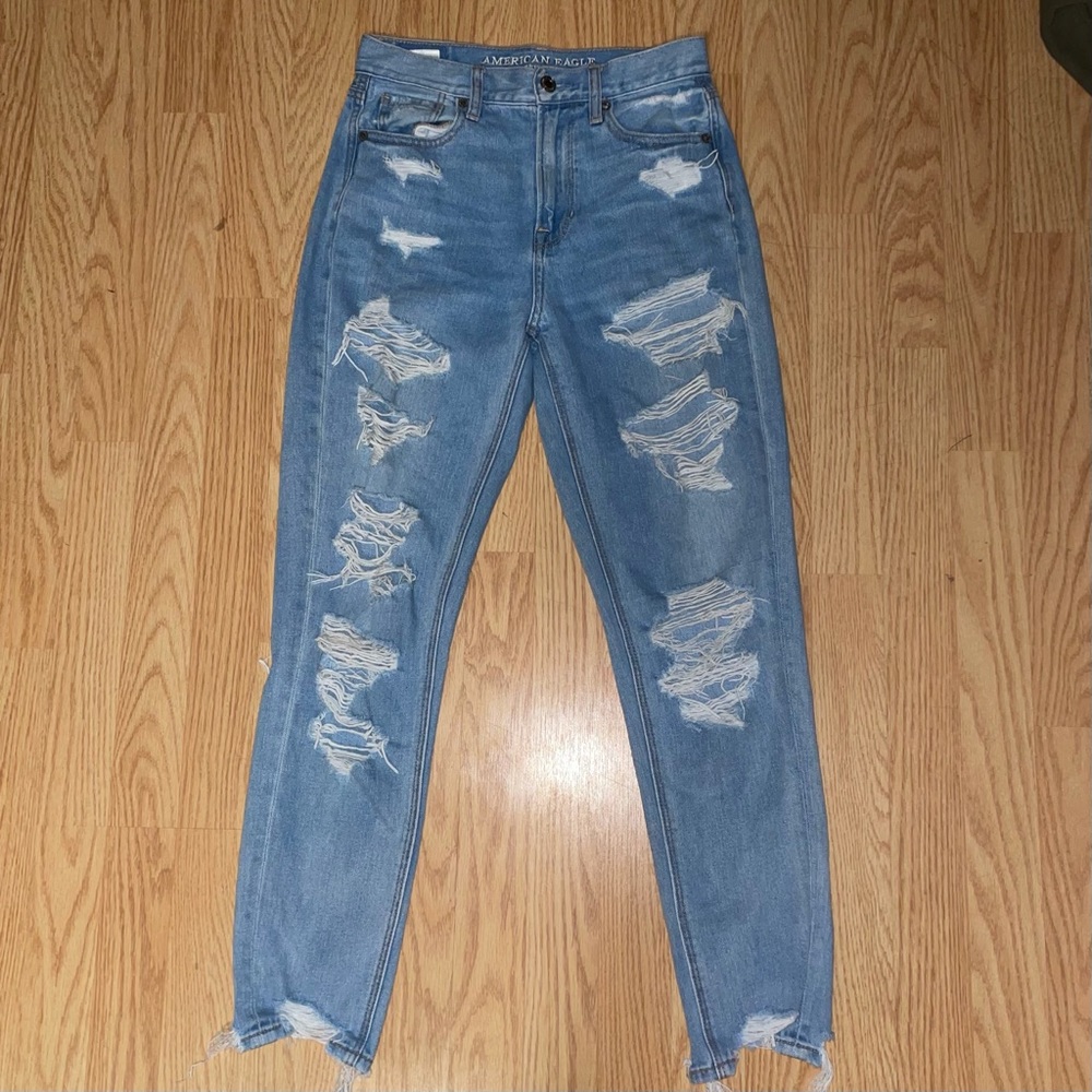 American Eagle ripped mom jeans